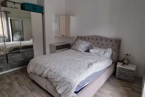 Vermietung auf Zeit: Attraktive vollmöblierte 3-Zimmer Wohnung mit Balkon im 3. OG in Pforzheim-Au – Die vollständige Adresse der Immobilie erhältst du vom Anbieter., 75175 Innenstadt, Pforzheim – Vorschaubild 10