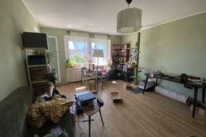 Helle 2-Zimmer-Wohnung mit Einbauküche, moderne Bad und Balkon