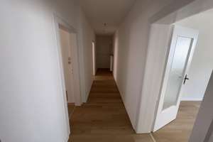 Renovierte 3-Zimmer-Wohnung mit Balkon in zentraler Lage – Corneliusstraße 125, 40215 Friedrichstadt, Düsseldorf – Vorschaubild 10