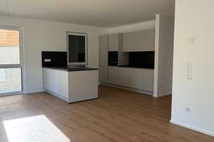 Hochmoderne 4-Zimmer-Gartenwohnung Südseite mit exklusiver Einbauküche inklusive Kochinsel