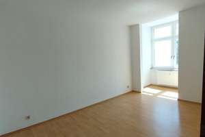 zentral | Balkon | renovierte große 3-Raum-Wohnung – Glaserstraße 18, 47055 Wanheimerort, Duisburg – Vorschaubild 2