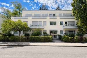 Renovierungsbedürftige 2,5-Zimmer-Eigentumswohnung in guter Lage von München Harlaching