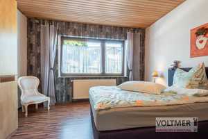 FAMILIÄR - Gepflegtes Ein- bis Zweifamilienhaus mit Garage, Carport und Garten in Schiffweiler! – Neunkirchen (Kreis) – Vorschaubild 3
