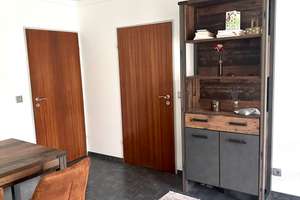 Erdgeschosswohnung mit Terrasse 2 5-Zimmer – Bergiusstraße 80, 86199 Göggingen-Nordost, Augsburg – Vorschaubild 2