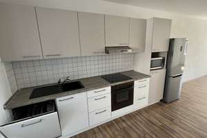Offene Wohnküche & Balkon im sanierten Eckhaus. Stilvolle 2 Zimmer Wohnung mit Aufzug und A+ Energie – Schwartzestraße 6, 4229 Kleinzschocher, Leipzig – Vorschaubild 8