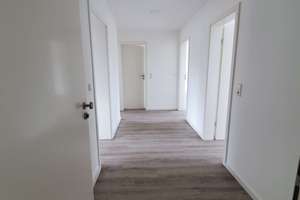 Freundliche und sanierte 3-Raum-Wohnung mit gehobener Innenausstattung mit EBK in Weißenthurm – Saffiger Straße 1, 56575 Weißenthurm – Vorschaubild 3