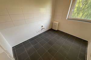 Frisch renovierte 3 Zimmer-Wohnung mit Balkon und modenisiertem Tageslichtbad mit Wanne – Eutiner Str. 20, 23554 Sankt Lorenz Nord, Lübeck – Vorschaubild 18