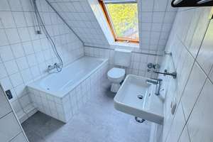 Attraktives Wohnen in Wellsee – Familienfreundliche 4-Zimmer-Maisonettewohnung mit Balkon und Garage – Segeberger Landstraße 171, 24145 Wellsee, Kiel – Vorschaubild 6