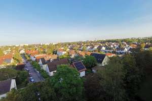 3-Zimmer-Wohnung mit Aussicht in die Berge in München Hasenbergl