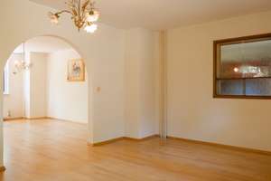 Großes Grundstück & ruhige Lage – Familienhaus mit Potenzial – Storchenneststr. 15, 1259 Kleinzschachwitz, Dresden – Vorschaubild 11