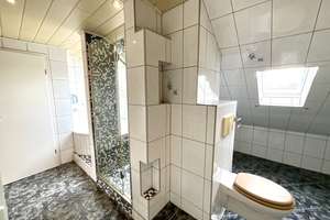 schöne Dachgeschosswohnung 
im 2. OG mit Garage und Gartenmitbenutzung 
in Nürnberg-Großreuth – Die vollständige Adresse der Immobilie erhältst du vom Anbieter., 90431 Großreuth bei Schweinau, Nürnberg – Vorschaubild 11