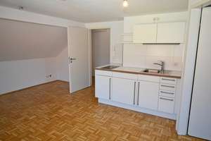 Stilvolle, zentralgelegene 2-Zimmer DG Wohnung in Regensburg – Galgenbergstrasse 5, 93053 Galgenberg, Regensburg – Vorschaubild 3