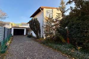 Exponiertes Einfamilienhaus mit 220 m² Wohnfläche, in Ludwigshafen-Gartenstadt zu verkaufen.