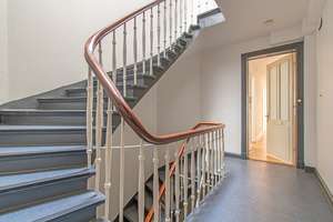 Jugendstil mit Balkon, Stuck und  Pitchpine in Eimsbüttel mit 3 großen Zimmern – Die vollständige Adresse der Immobilie erhältst du vom Anbieter., 20255 Eimsbüttel (Ortsteil), Hamburg – Vorschaubild 2