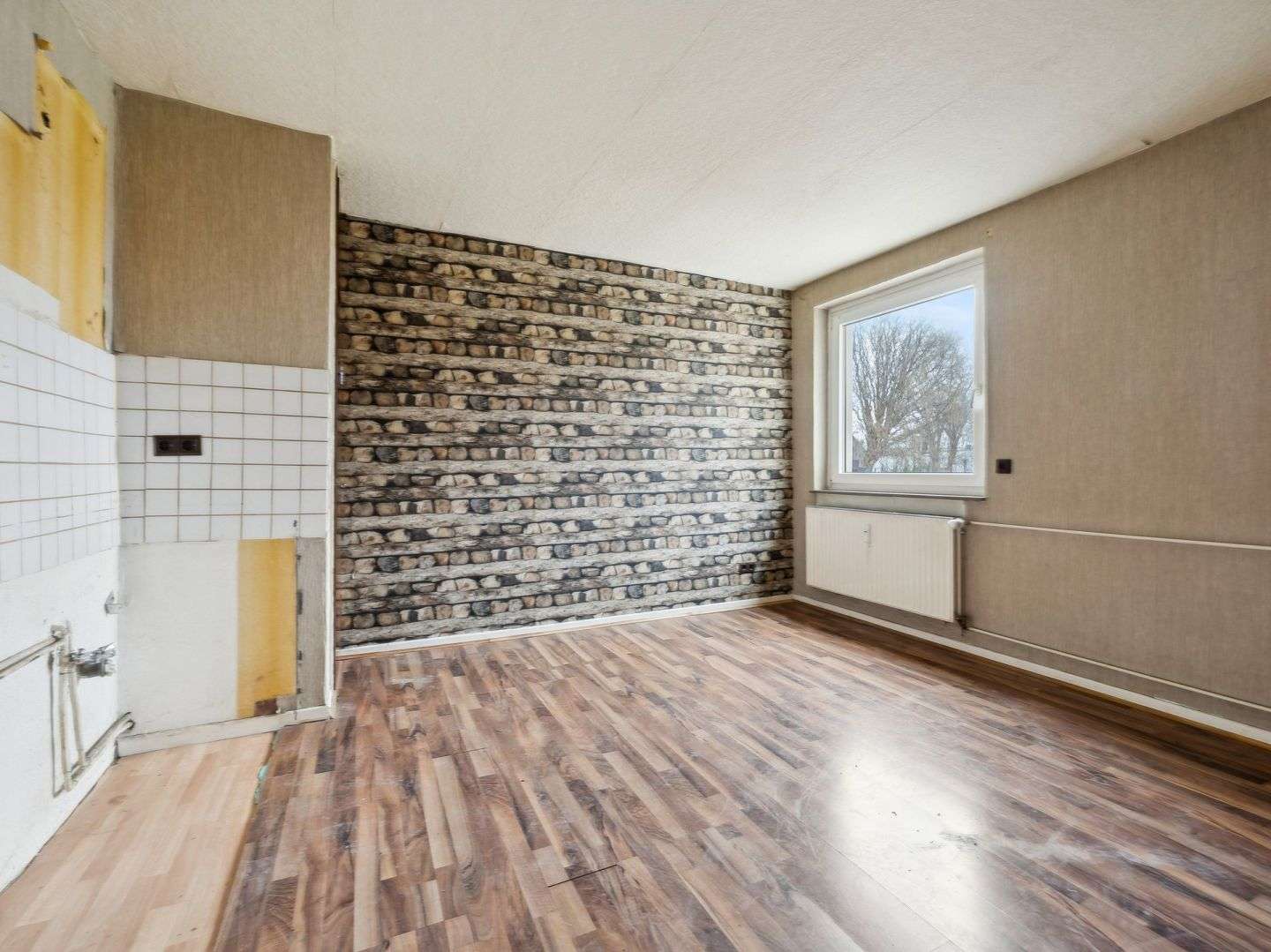 Immobilie in Nordstemmen - Nordstemmen-Heyersum: Zweifamilienhaus mit Garage auf ca. 833 m² großem Grundstück - Bild 3