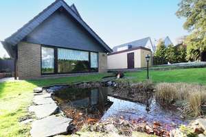 JA, zum soliden Einfamilienhaus mit Garage und gepflegten Garten in Solingen-Katternberg