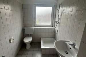 Frisch renovierte 2-Zimmer-Dachgeschosswohnung – ideal für Pendler in Salzgitter-Thiede – Pappeldamm 99, 38239 Thiede, Salzgitter – Vorschaubild 6