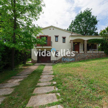 Haus zum Verkauf in Caldes de Malavella