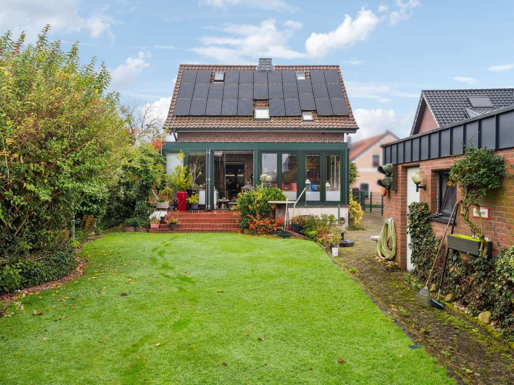 Tolles Einfamilienhaus mit Gartenoase - in Nettetal-Schaag