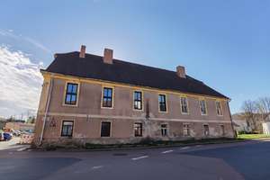 Denkmalgeschütztes Haus im Ortskern mit hoher AfA-Möglichkeit – Marktstraße 1a, 6279 Schraplau – Vorschaubild 2