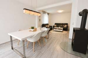 Freistehendes Zuhause mit großem Grundstück – wohnen, renovieren oder neu bauen! – Die vollständige Adresse der Immobilie erhältst du vom Anbieter., 32760 Detmold – Vorschaubild 4