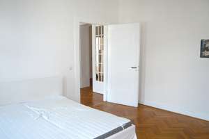 * STILVOLLE 2 1/2  ZIMMER ALTBAUWOHNUNG NÄHE LANDTAG & HAFEN** – Fürstenwall xx, 40219 Unterbilk, Düsseldorf – Vorschaubild 17