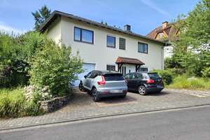 Wohnen im Grünen! Schickes Einfamilienhaus in guter Lage von Elz! – Die vollständige Adresse der Immobilie erhältst du vom Anbieter., 65604 Elz – Vorschaubild 2