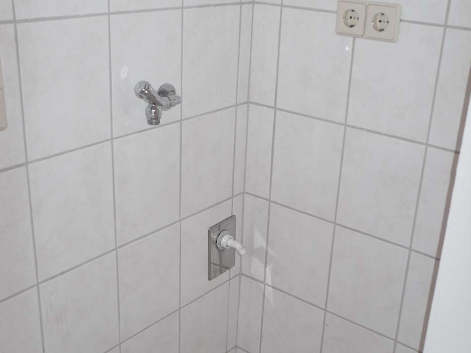 Abstellfläche vor Badezimmer