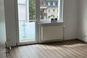 Wohnen im lichtdurchfluteten 3. Obergeschoss mit kleinem hellen Balkon in Hannover-Kleefeld – Tieckstraße 26, 30625 Kleefeld, Hannover – Vorschaubild 2
