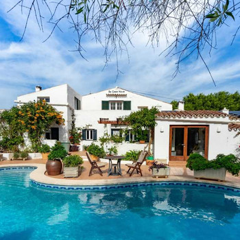 Menorquinisches Landhaus mit Pool und bebaubarem Grundstück