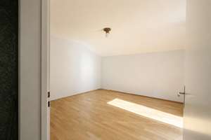 Einfamilienhaus mit Potential für WG/Gemeinschaftsunterkunft – Die vollständige Adresse der Immobilie erhältst du vom Anbieter., 97082 Steinbachtal, Würzburg – Vorschaubild 25