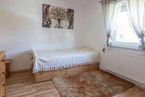 Fachgerecht modernisiertes Reihenmittelhaus mit liebevoll angelegtem Garten – Die vollständige Adresse der Immobilie erhältst du vom Anbieter., 72766 Reutlingen-Mitte, Reutlingen – Vorschaubild 5