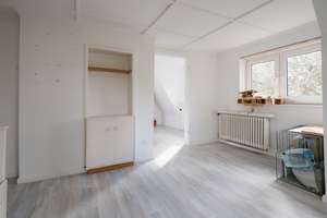 Für unerschrockene Handwerker! Sanierungsbedürftiges EFH  TOP-Lage 1.010 qm Grundstück HH-Ohlstedt – Die vollständige Adresse der Immobilie erhältst du vom Anbieter., 22397 Wohldorf-Ohlstedt, Hamburg – Vorschaubild 9
