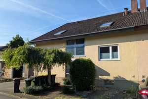 Modernisiertes, geräumiges Zweifamilienhaus mit Einliegerwohnungen in Umkirch - 4,5% Mietrendite – Schwenkenland 12a, 79224 Breisgau-Hochschwarzwald (Kreis) – Vorschaubild 2