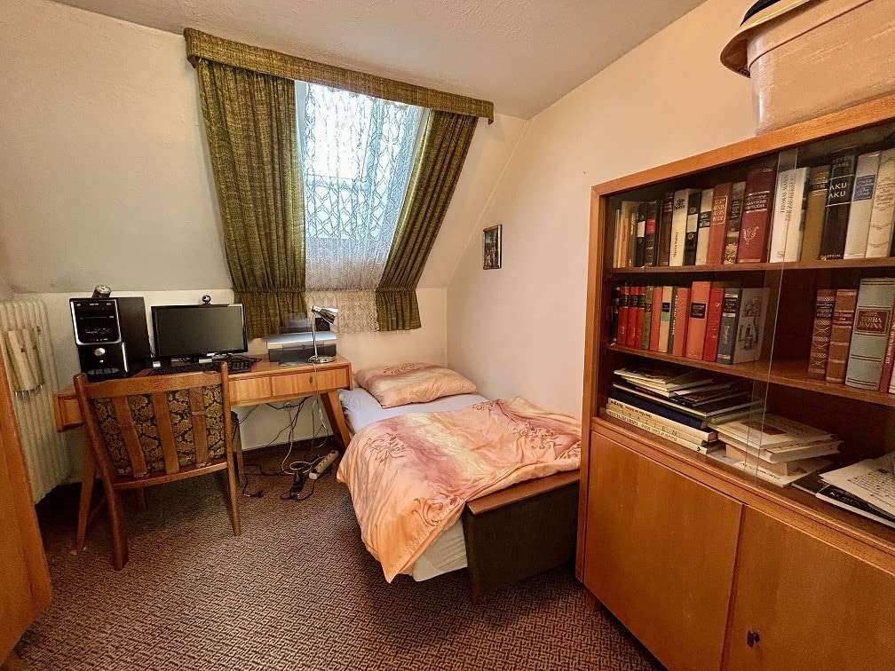 Immobilie in Waldkirchen - Einfamilienhaus mit großzügigem Baugrundstück in zentrumsnaher Lage von 94065 Waldkirchen  - Bild 5