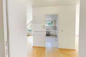 Maisonette am Rhein · 4 Zi. 111 m² · Balkon ins Grüne + Dachterrasse · Marienburg · bezugsfrei – Die vollständige Adresse der Immobilie erhältst du vom Anbieter., 50968 Marienburg, Köln – Vorschaubild 2