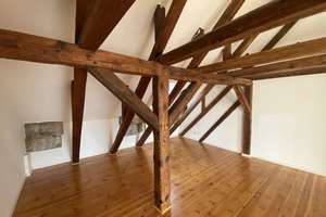 Außergewöhnliche Dachgeschosswohnung mit Galerie, Balkon und Balkencharme – Die vollständige Adresse der Immobilie erhältst du vom Anbieter., 14467 Nördliche Innenstadt, Potsdam – Vorschaubild 3