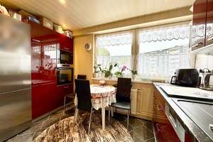 Sehr gepflegte und möblierte 3-Zi-Eigentumswohnung mit Küche und Balkon – Die vollständige Adresse der Immobilie erhältst du vom Anbieter., 42279 Oberbarmen, Wuppertal – Vorschaubild 4