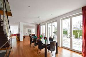 Repräsentative Villa in ruhiger Lage von Bad Homburg-Dornholzhausen – Die vollständige Adresse der Immobilie erhältst du vom Anbieter., 61350 Bad Homburg vor der Höhe – Vorschaubild 6
