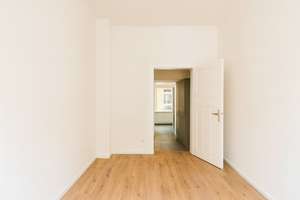 Modern sanierte 2-Zimmer-Wohnung mit Einbauküche