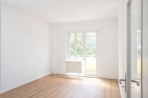 Komplett renovierte, helle 2-Zimmer-Wohnung mit Balkon - bezugsfrei! – Invalidenstraße 141, 10115 Mitte (Ortsteil), Berlin – Vorschaubild 14