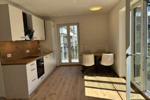 Erstbezug - möblierte Wohnung mit 53 qm Wohnfläche in einer eleganen Stadtvilla mit 6 Wohnungen  – Hans-Grässel-Weg 0, 81377 Neuhadern, München – Vorschaubild 2