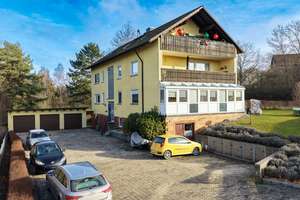 Renditestarkes Mehrfamilienhaus mit PV-Anlage + 3 Garagen - komplett vermietet! Optional mit weitere – Die vollständige Adresse der Immobilie erhältst du vom Anbieter., 95503 Hummeltal – Vorschaubild 2