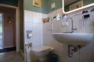 Ein Zuhause zum Wohlfühlen – gepflegter Bungalow mit großzügigem Keller und idyllischem Garten! – Die vollständige Adresse der Immobilie erhältst du vom Anbieter., 65207 Naurod, Wiesbaden – Vorschaubild 8