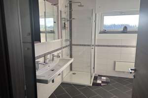 Modernes Schwörer-Einfamilienhaus mit Smart Home, PV-Anlage und großem Grundstück in Gosheim – Auf Strieglen 2, 78559 Gosheim – Vorschaubild 13