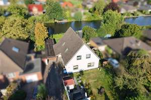 Vermietetes Zweifamilienhaus direkt am Wasser in Berne! – Die vollständige Adresse der Immobilie erhältst du vom Anbieter., 27804 Berne – Vorschaubild 2