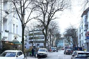 RESERVIERT - Helle 3-Zimmer-Wohnung mit Loggia, Aufzug und zwei Stellplätzen in Berlin-Steglitz – Die vollständige Adresse der Immobilie erhältst du vom Anbieter., 12163 Steglitz, Berlin – Vorschaubild 2