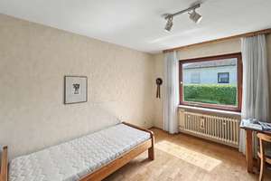 Einfamilienhaus in Ingolstadt-Ringsee mit großem Grundstück und Ausbaupotenzial im Dachgeschoss – Die vollständige Adresse der Immobilie erhältst du vom Anbieter., 85053 Südost, Ingolstadt – Vorschaubild 9