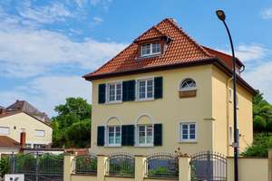 Repräsentative Villa – Stilvolles Wohnen im Herzen von Bad Dürkheim – Die vollständige Adresse der Immobilie erhältst du vom Anbieter., 67098 Bad Dürkheim – Vorschaubild 1