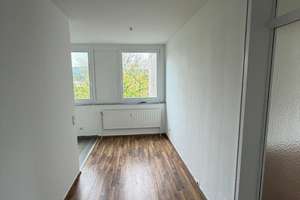 Stilvoll renovierte 3-Zimmer-Wohnung mit Balkon – Johann-Gottlieb-Fichte-Str 2, 58089 Vorhalle, Hagen – Vorschaubild 1